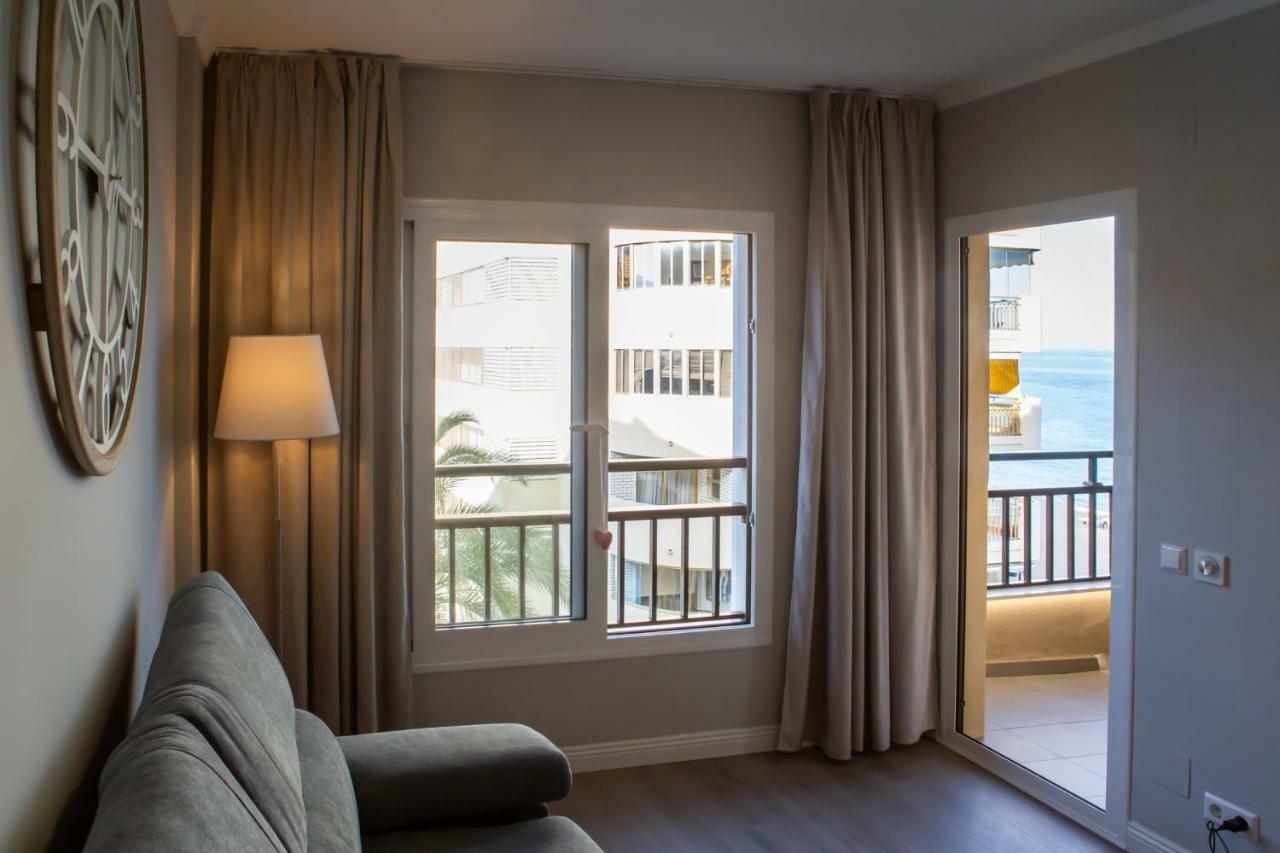 Beachfront Apartment In Fuengirola New ภายนอก รูปภาพ