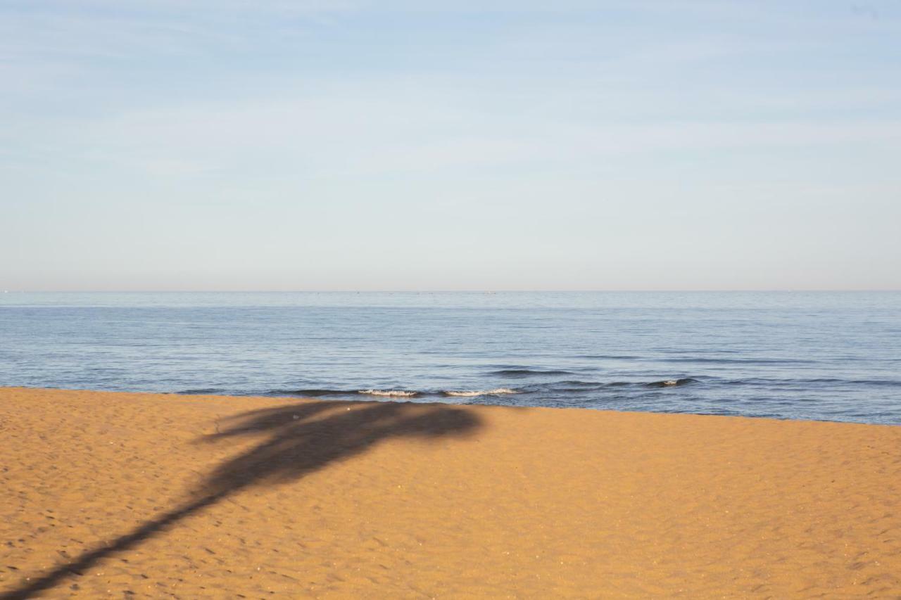 Beachfront Apartment In Fuengirola New ภายนอก รูปภาพ