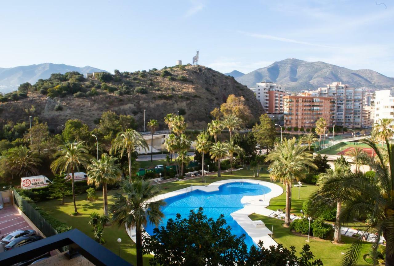 Beachfront Apartment In Fuengirola New ภายนอก รูปภาพ